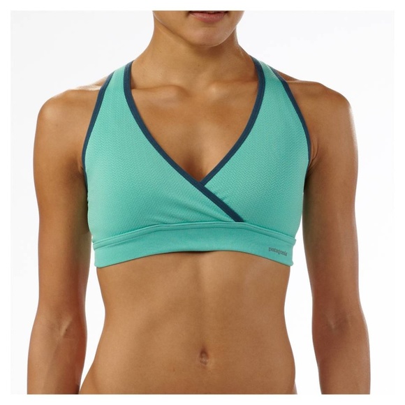 crossover sports bra